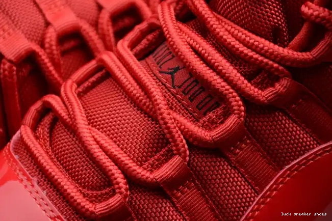 Rep LUCY Red RetroGym Air 378037-623 Jordan 11 0530